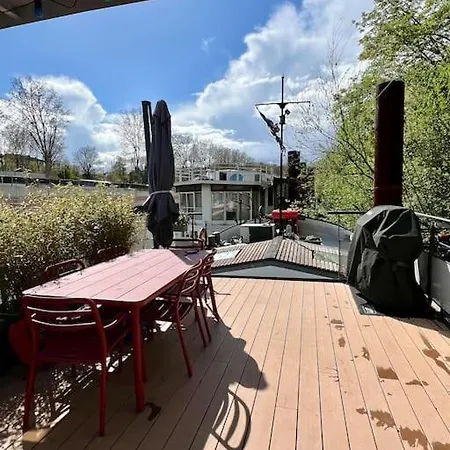 Magnifique Peniche Sur Les Quais De Seine Botel